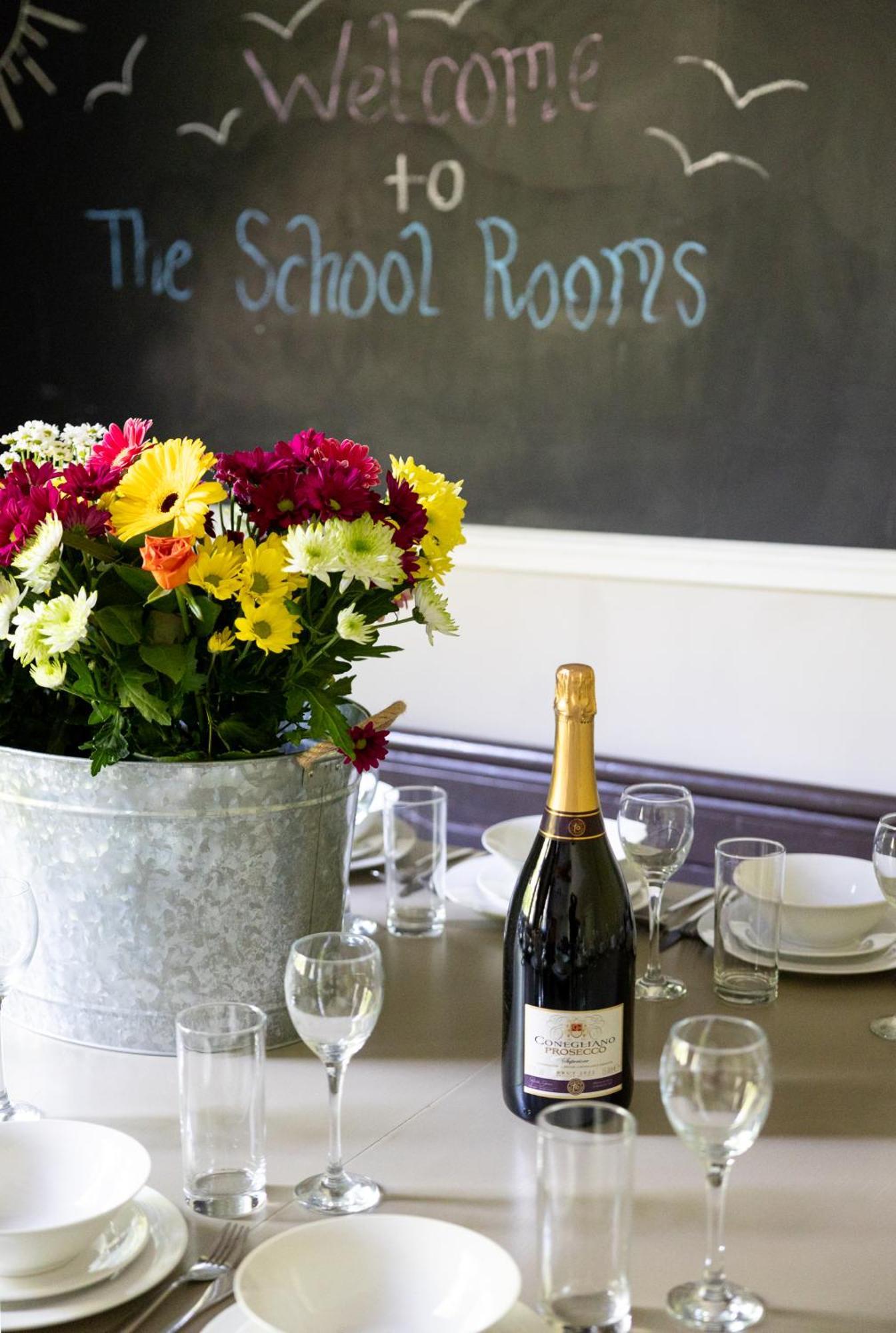 The School Rooms Estate Beautiful, Georgian Apartments With Private Heated Pool And Hot Tub Wifi And Parking Near Bath Box  Екстериор снимка