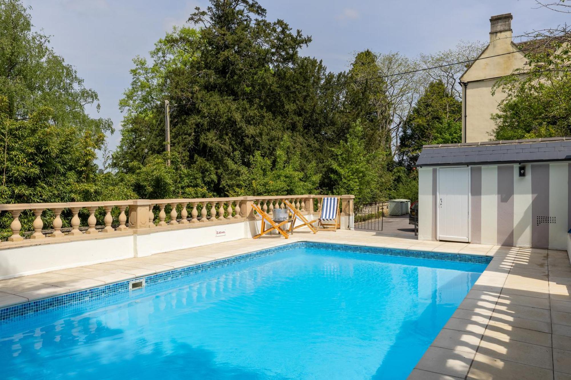 The School Rooms Estate Beautiful, Georgian Apartments With Private Heated Pool And Hot Tub Wifi And Parking Near Bath Box  Екстериор снимка
